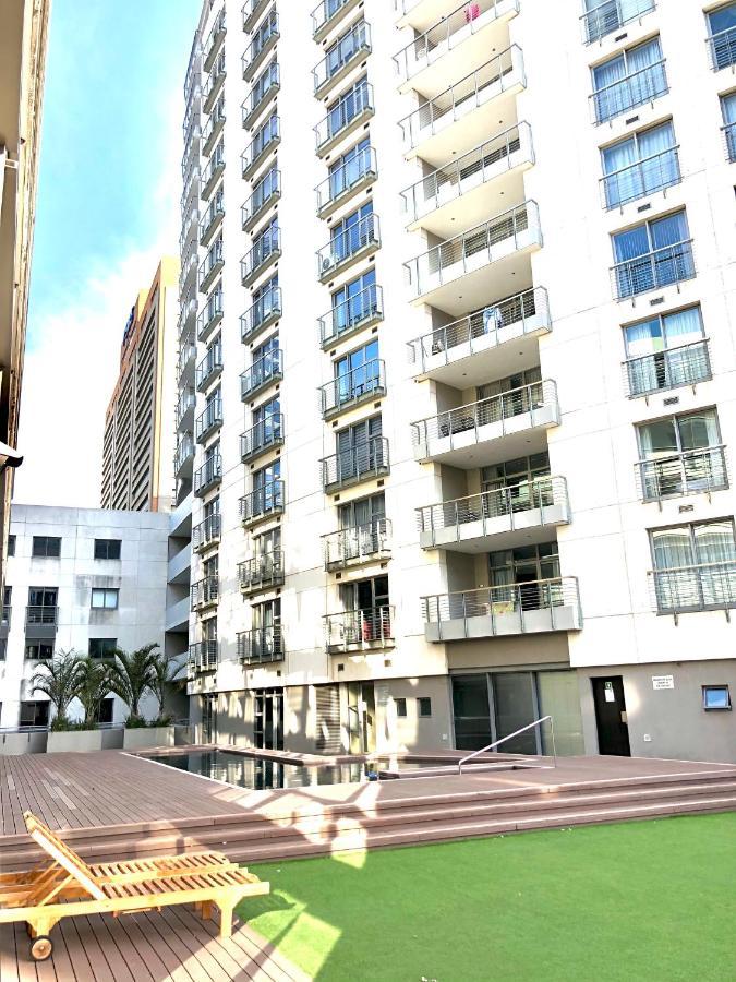 Icon Self Catering Apartment In Cape Town Near Waterfront And Cticc Kültér fotó